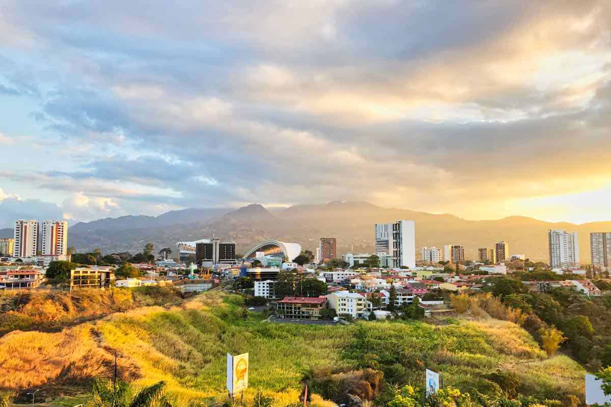Die Hauptstadt von Costa Rica San Jose bei Sonnenschein