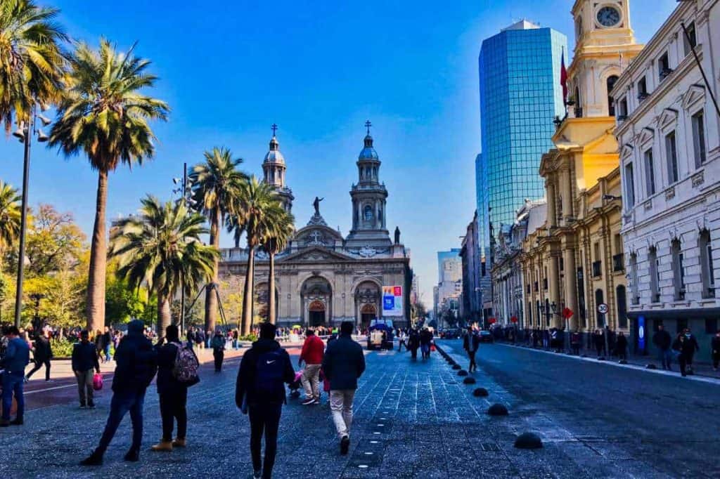 Der Plaza de Armas ist ein zentraler Platz in Santiago de Chile
