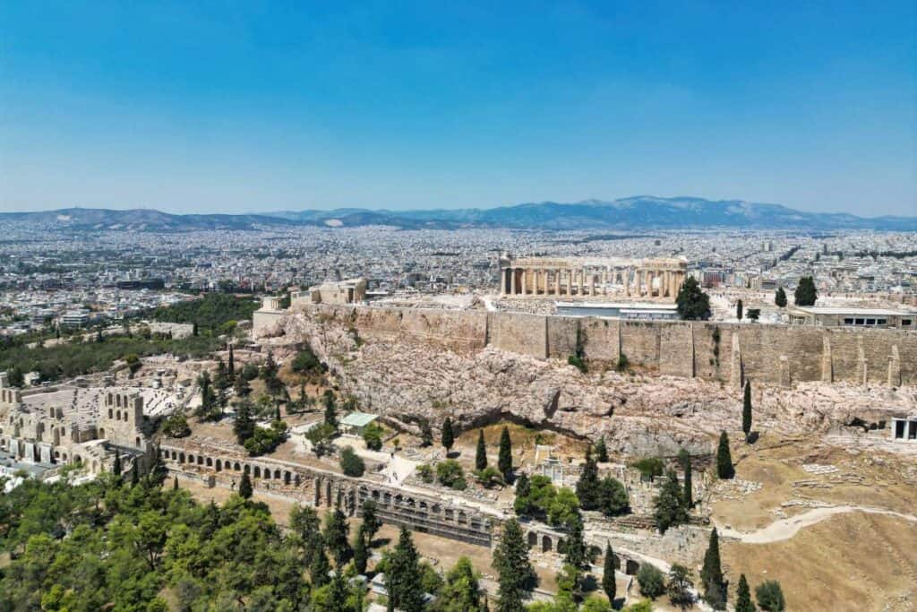 Drohnenfoto auf die Akropolis